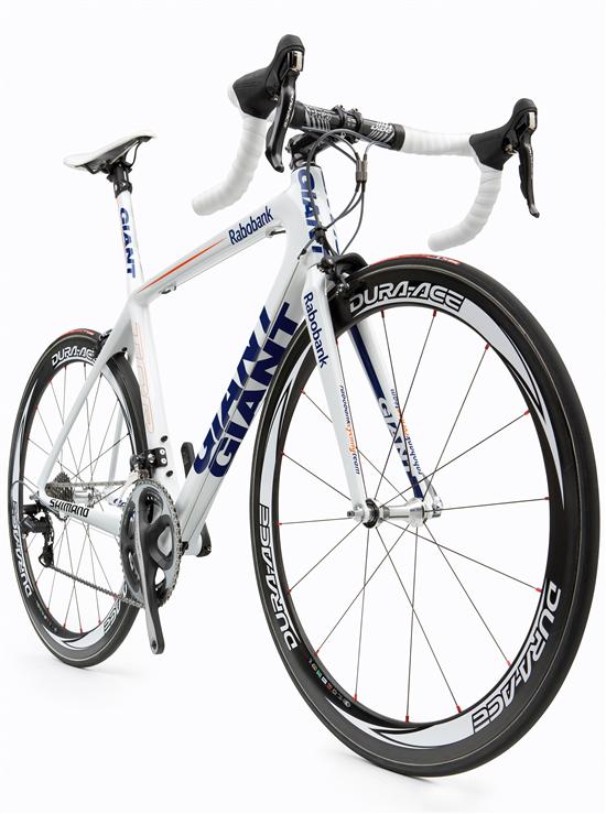 TCR-Advanced-SL-Rabobank---angle.jpg