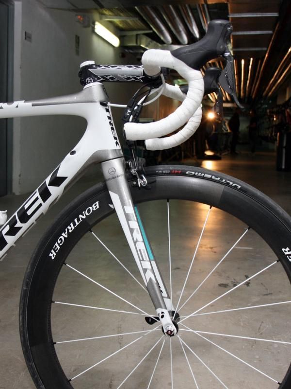 aschleck_madone_fork_3_600.jpg